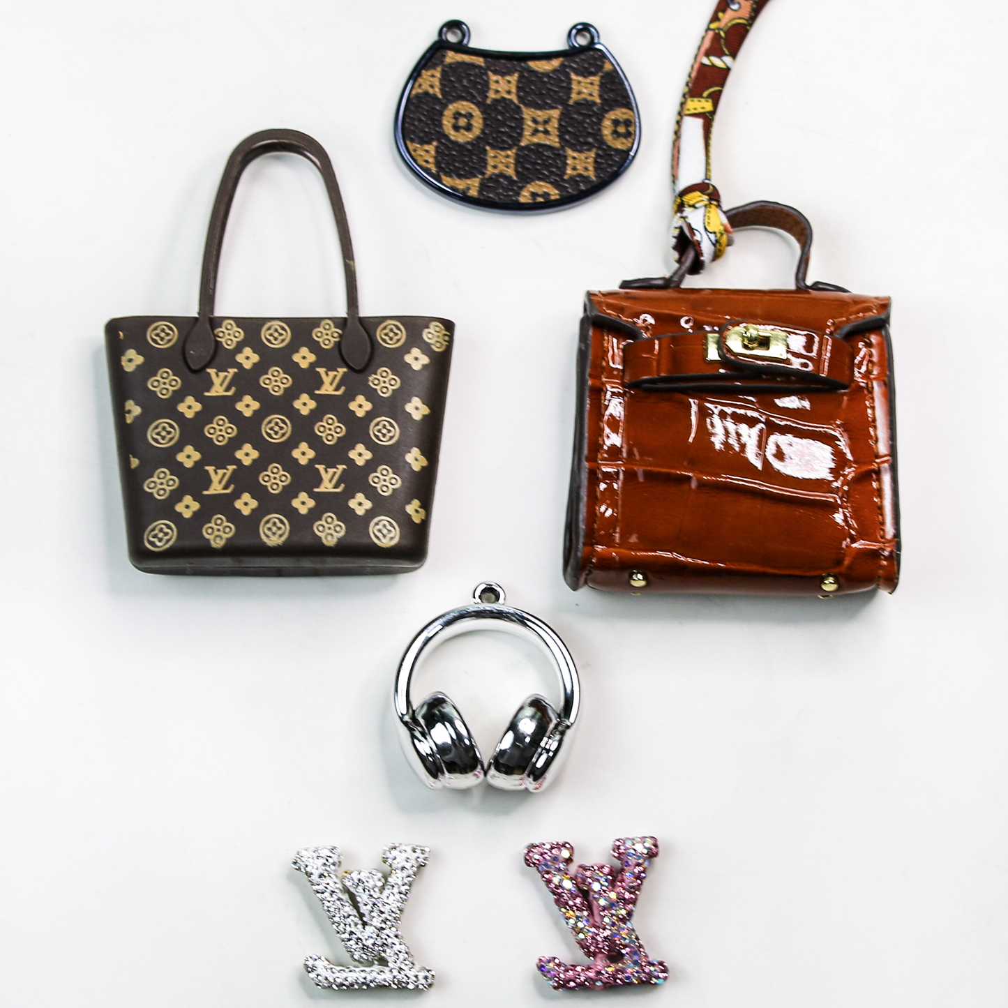 Louis V Beads
