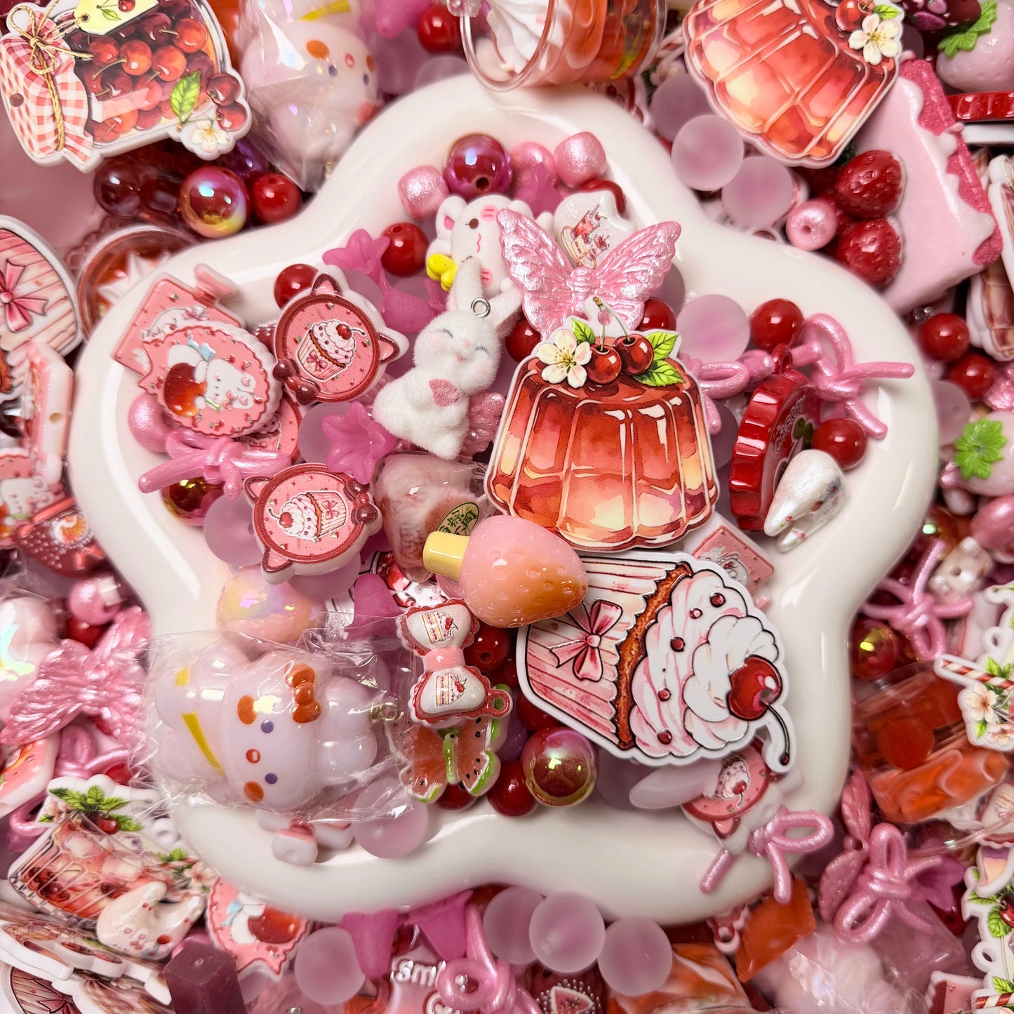 cream strawberry cake