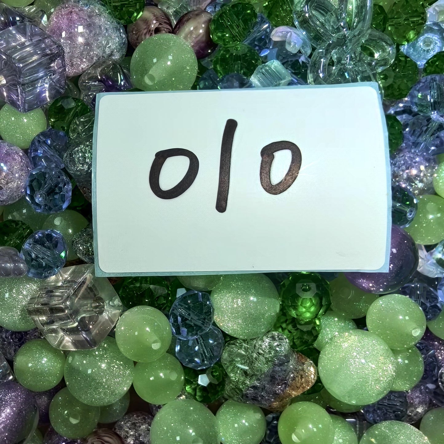 Live-stream mixed acrylic bead sale