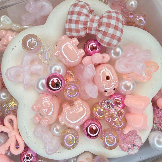 Flying pig beads