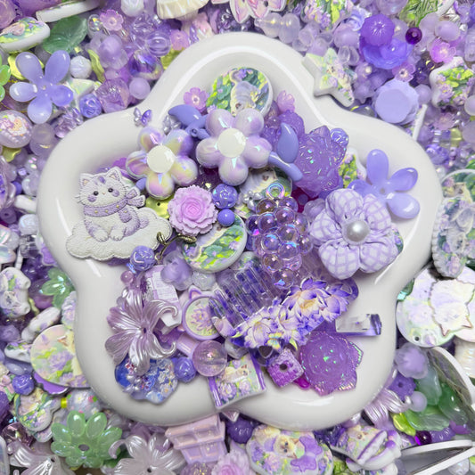 Dreamy Violet Kitty