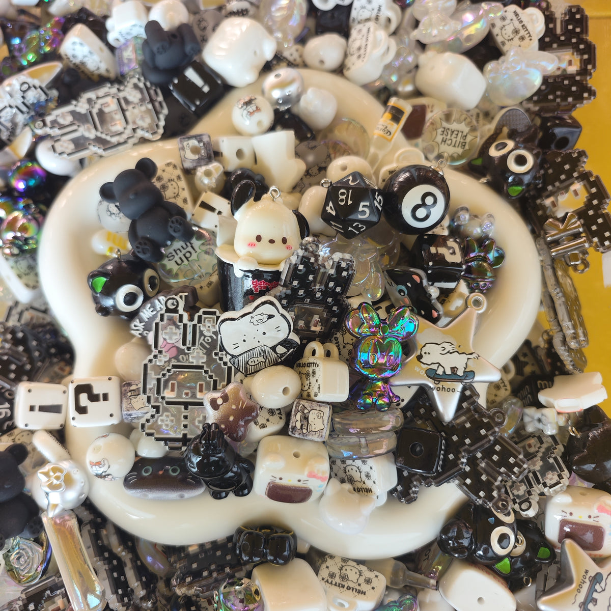Beads featuring various IP characters（Live does not show）
