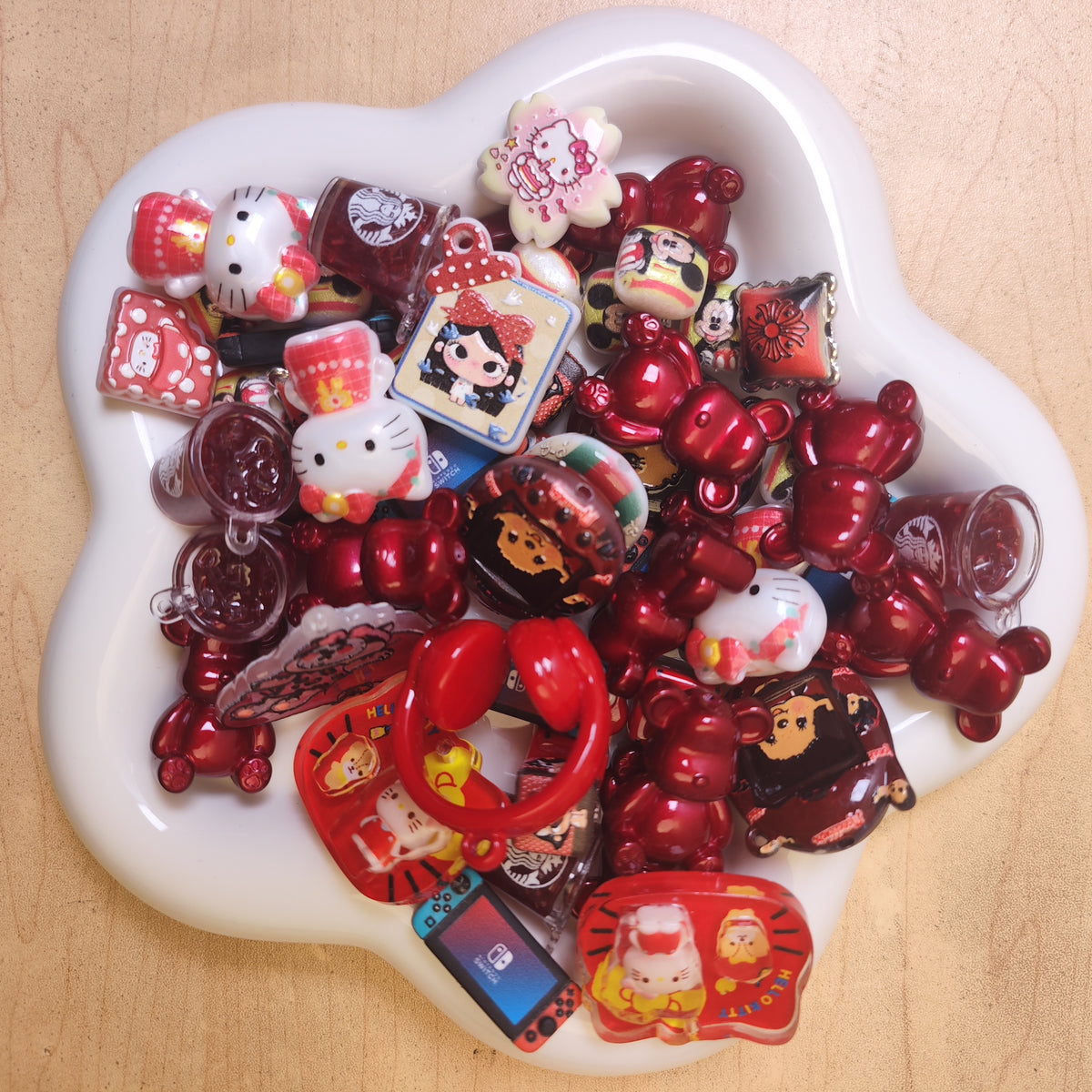 Beads featuring various IP characters（Live does not show）